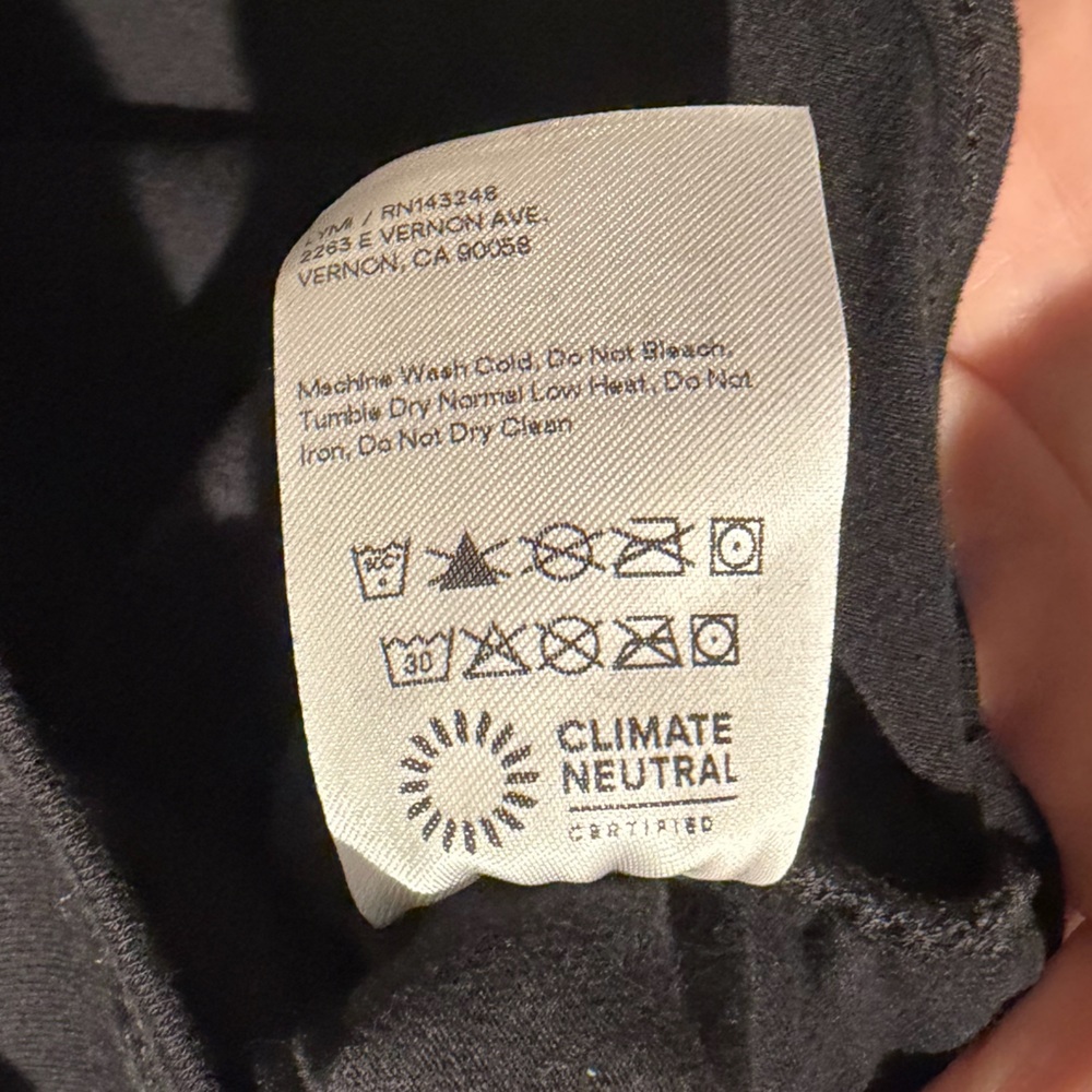 NWT Reformation Lindy Top - Black - Size XL - Picture 8 of 8